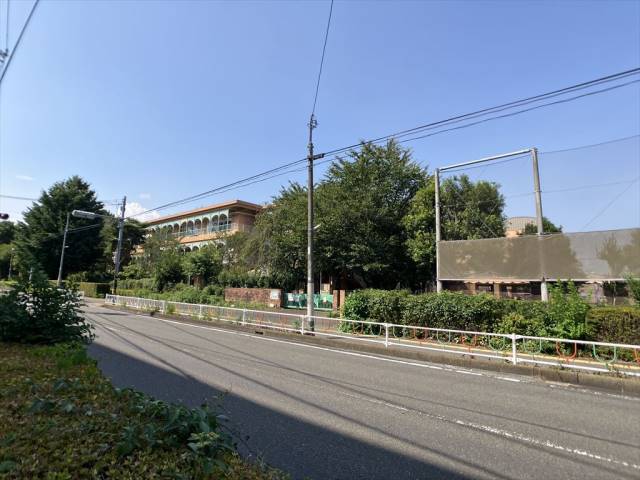 小学校　相模原市立富士見小学校（小学校）まで593m