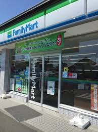 コンビニ　ファミリーマート 島田ひがし町店（コンビニ）まで493m