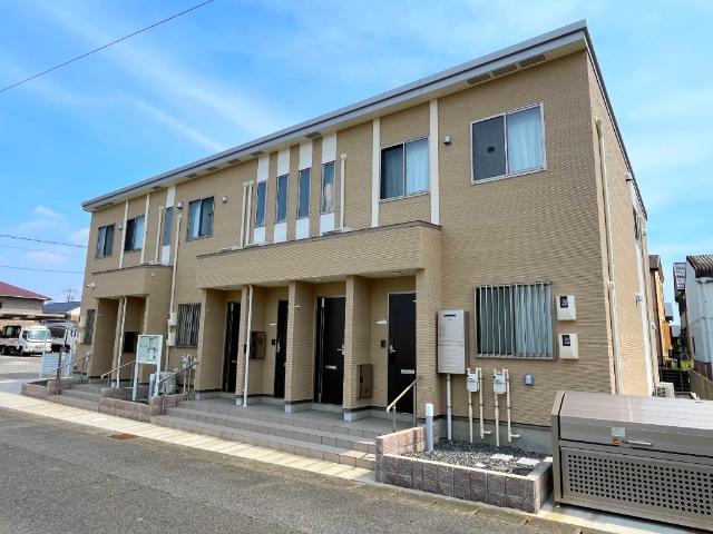 建物外観　外観写真（昼）