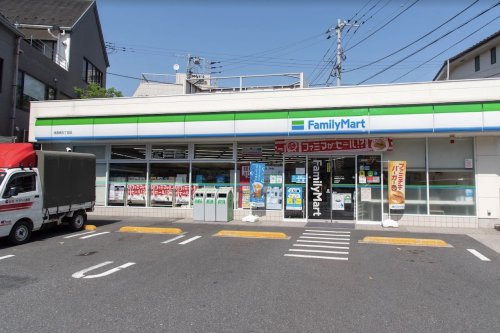 コンビニ　ファミリーマート 南長崎五丁目店（コンビニ）まで332m