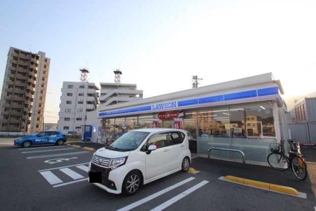 コンビニ　ローソン広島八幡一丁目店（コンビニ）まで89m