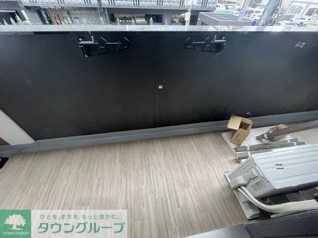 バルコニー　バルコニー