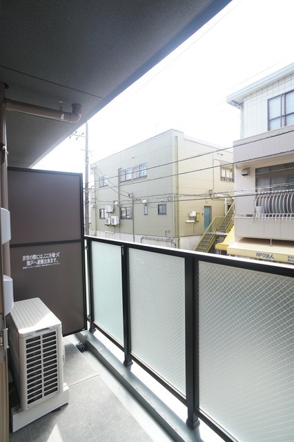 バルコニー　参考写真（同建物別部屋のものです）