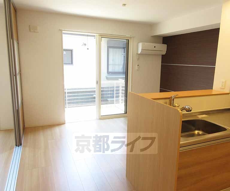居室・リビング　１０．３帖のＬＤＫ。