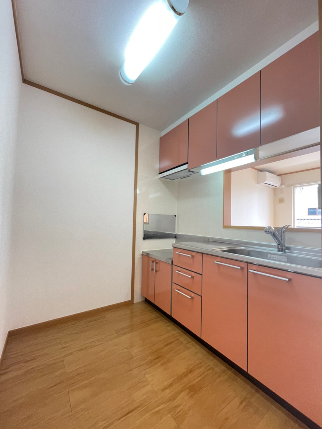 キッチン　同建物別号室