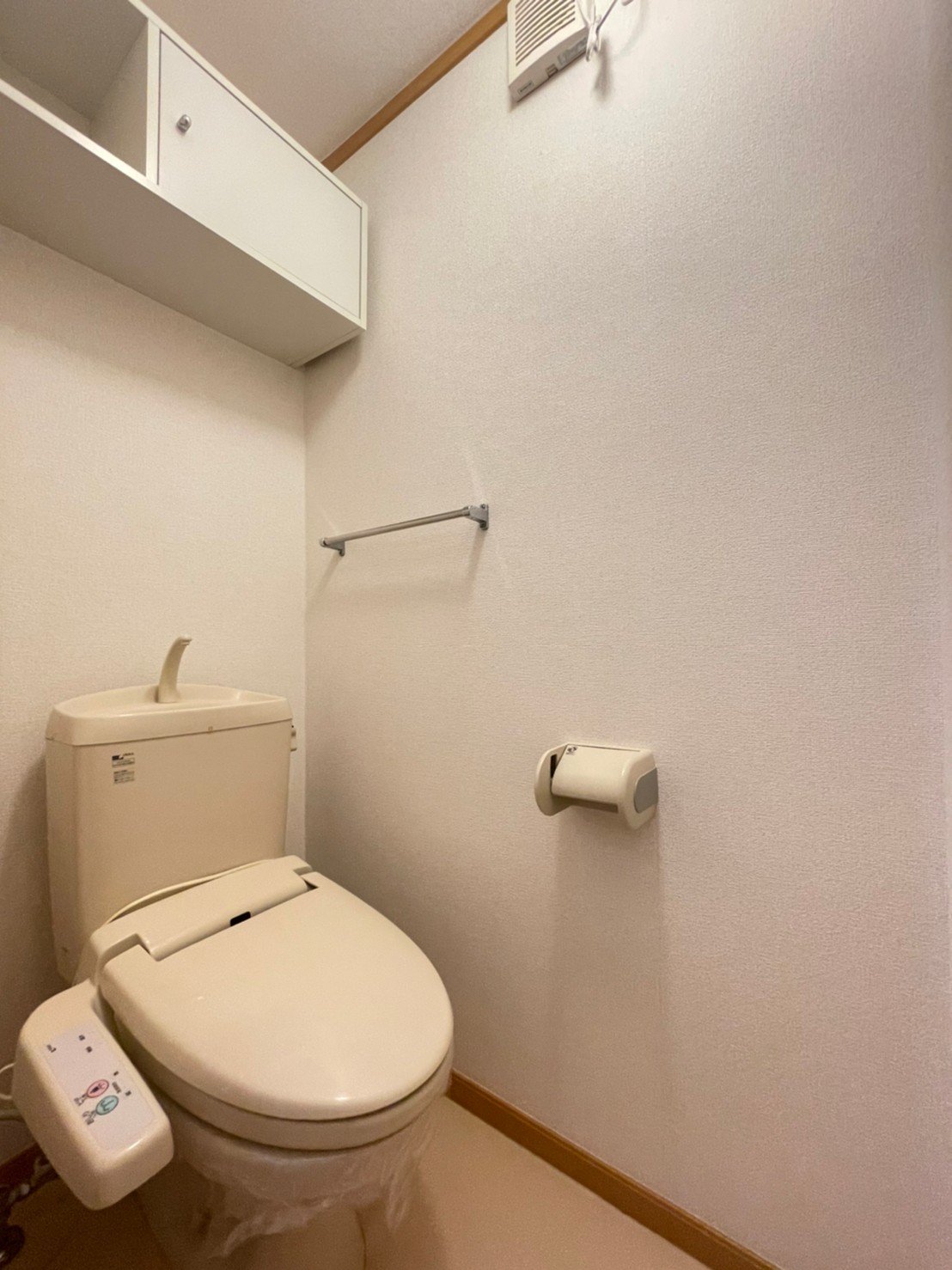 トイレ　同建物別号室