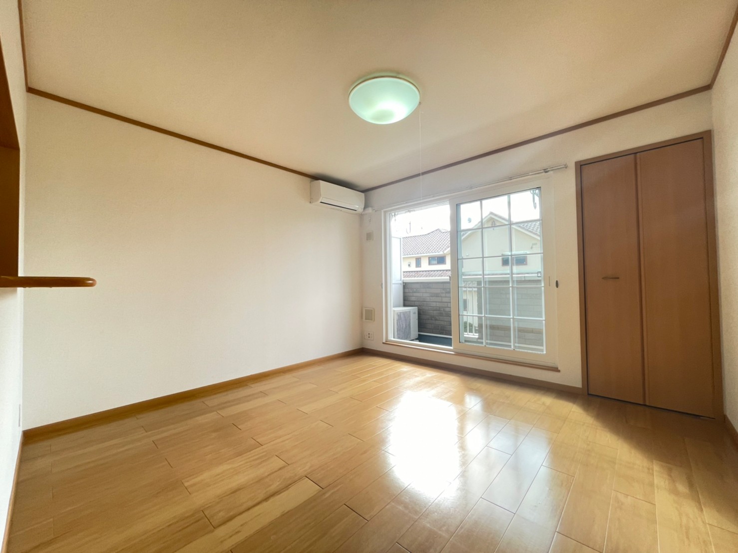 その他　同建物別号室