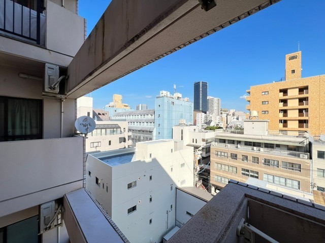 居室・リビング　※別号室の写真です