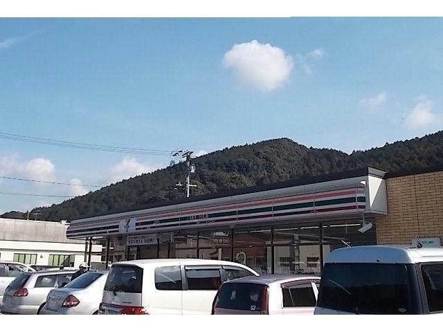 コンビニ　セブンイレブン佐世保吉井町店（コンビニ）まで229m