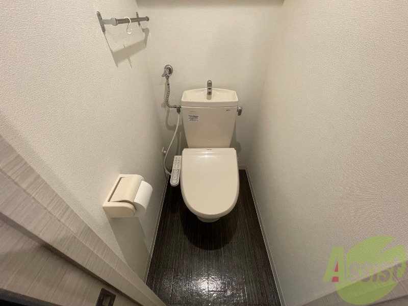 トイレ　こちらはトイレです。清潔感があり、安心して使用できます。