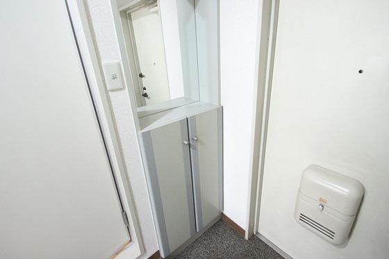 玄関　※別部屋の写真です
