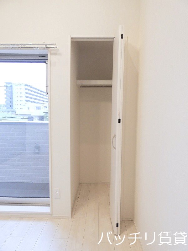 収納　別号室タイプの為、現状を優先致します。