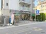 コンビニ　ローソン 安堂寺町二丁目店（コンビニ）まで200m