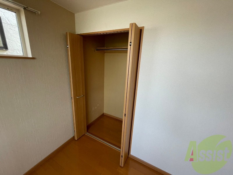 収納　クローゼットがありました。お洋服や荷物はここへ