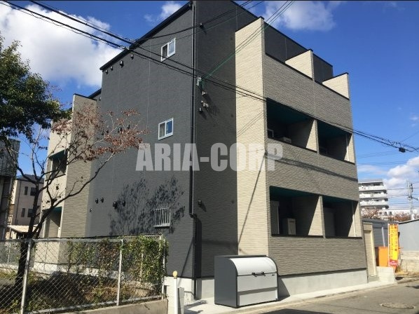 建物外観　2018年完成、大手ハウスメーカー施工デザイナーズアパート！