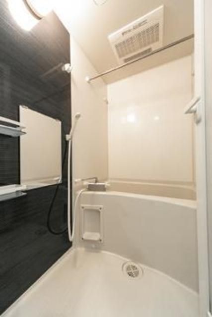 バス・シャワールーム　※写真は同タイプ住戸です。