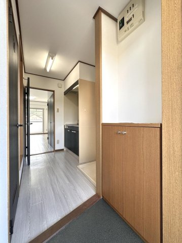 玄関　シューズボックスも設置されています
