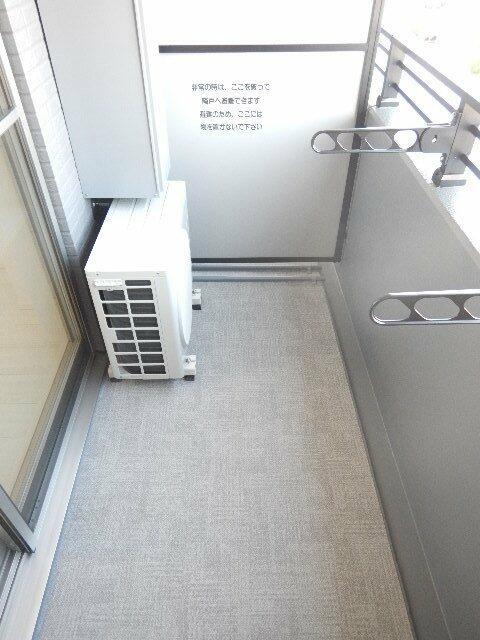バルコニー　?