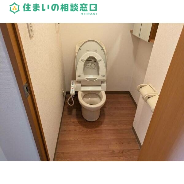 トイレ　同型