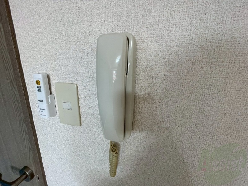 セキュリティ　インターホンで来客確認ができます。安心ですね。