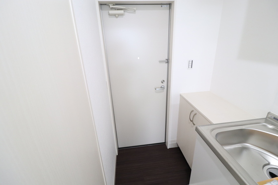 玄関　※別部屋の写真です