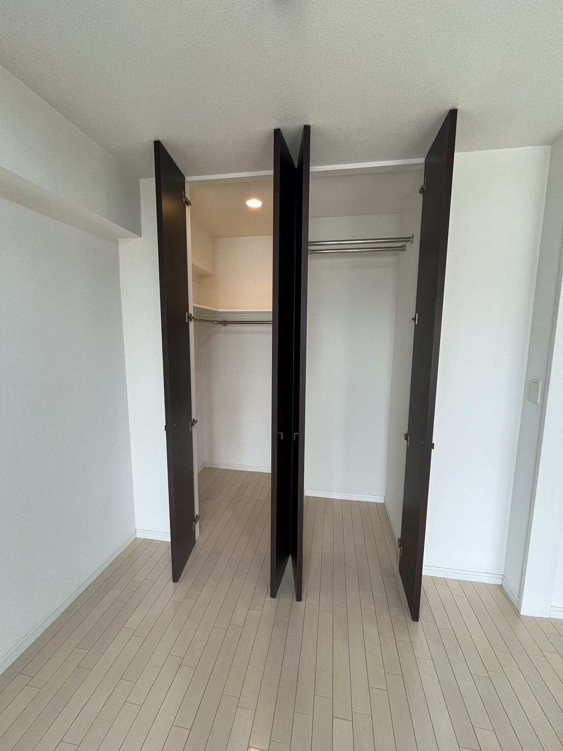 収納　同タイプ他部屋です