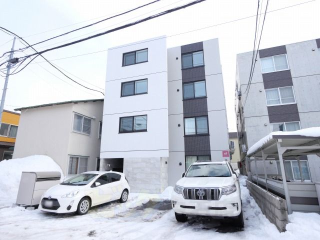 建物外観　Ｗｉ－Ｆｉ付きインターネット無料導入のマンションです♪