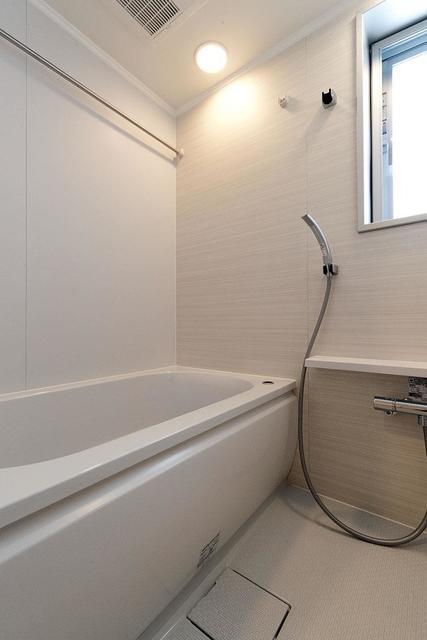 バス・シャワールーム　※写真は同タイプ住戸です。