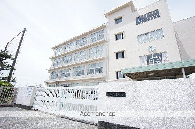 中学校　長田南中学校（中学校）まで630m