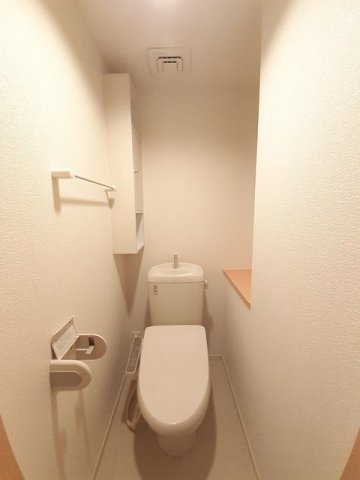 トイレ　落ち着いたトイレです