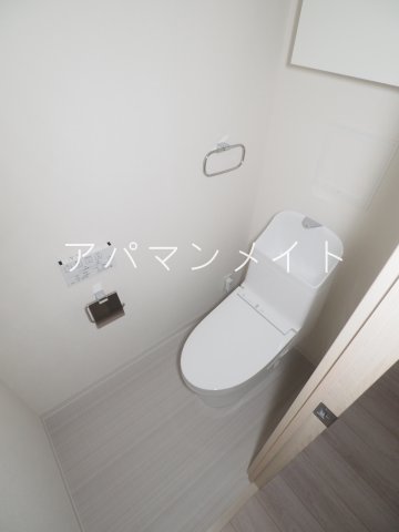 トイレ　ウォシュレット付き