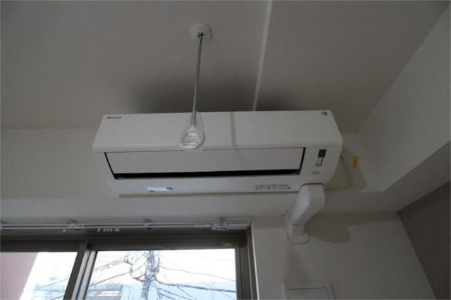 収納　■室内物干し機