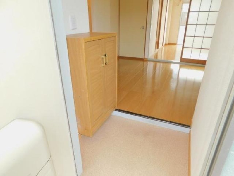 玄関　図面と現状に相違がある場合には現状を優先