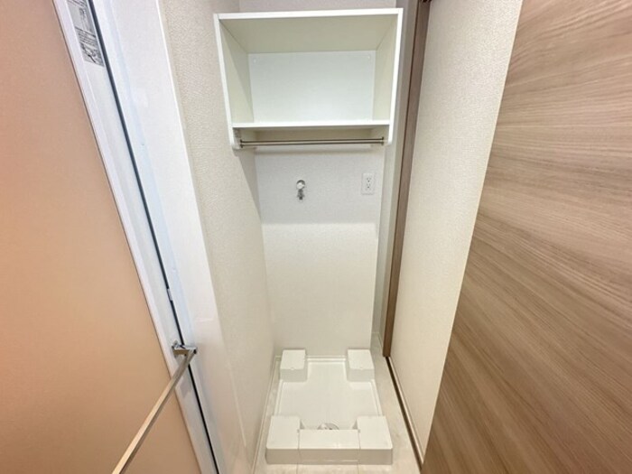 玄関　洗濯機置き場