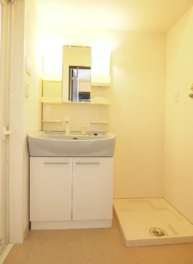 洗面設備　別部屋の画像を使用しております。