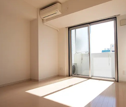 居室・リビング　別部屋の画像を使用しております。