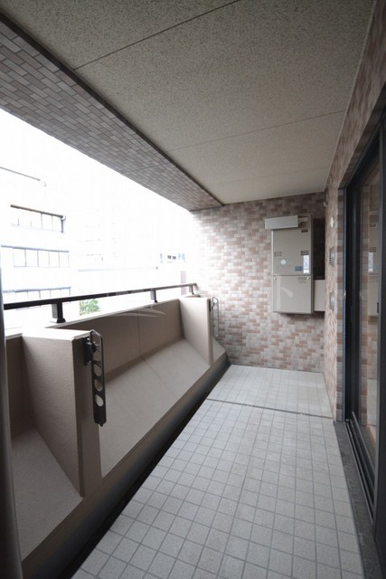 バルコニー　※建物内別間取参考写真
