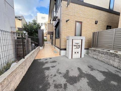 建物外観　外観写真（昼）