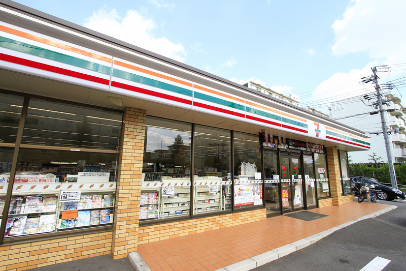 コンビニ　セブンイレブン 名古屋光が丘2丁目店（コンビニ）まで446m