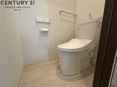トイレ　温水洗浄便座付きでおすすめ！