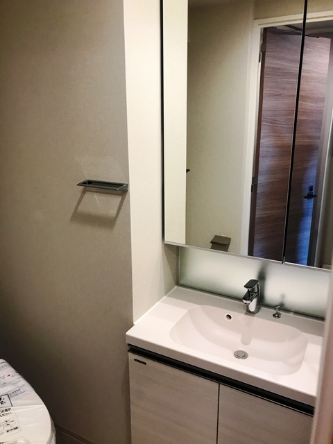 洗面設備　※写真は同タイプ住戸です。