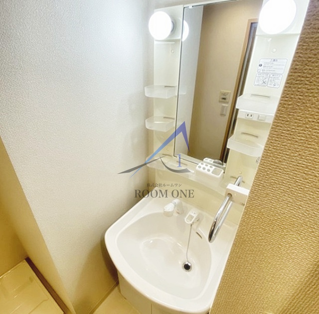 洗面設備　洗面台です。