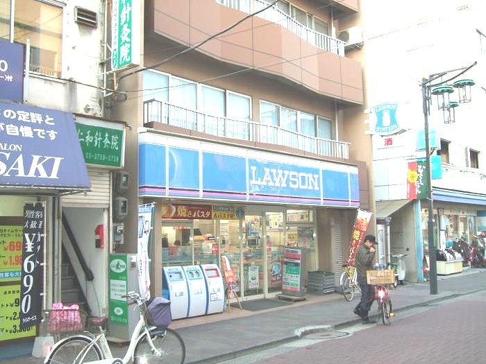 コンビニ　ローソン 武蔵新田駅前店（コンビニ）まで673m