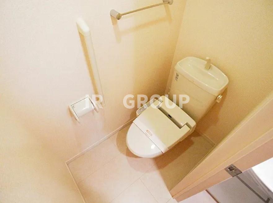 トイレ　ゆったりとした空間のトイレです