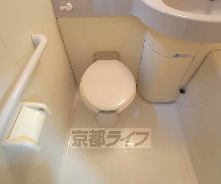 トイレ　きれいなトイレです