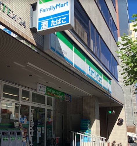 コンビニ　ファミリーマート台東1丁目店（コンビニ）まで142m