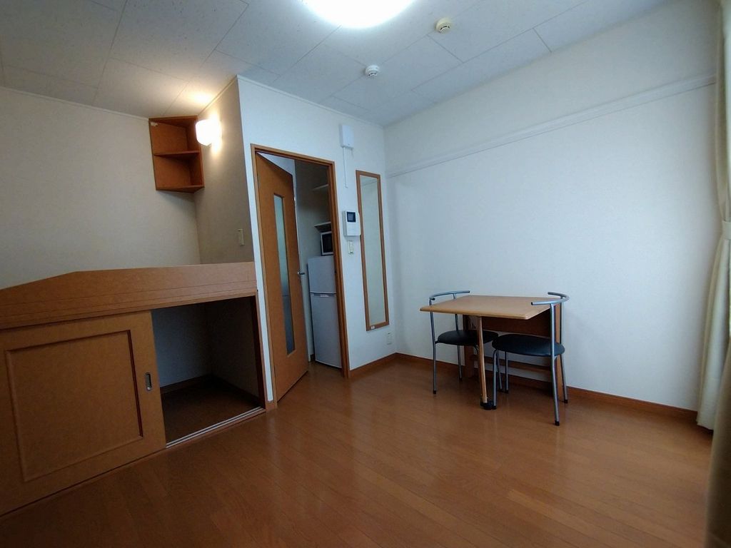 その他　２階は絨毯仕様です
