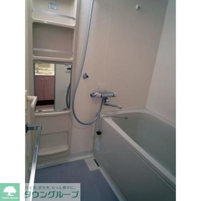 バス・シャワールーム　※写真は同タイプ住戸です。