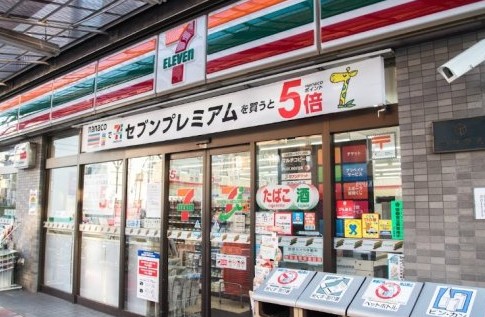 コンビニ　セブンイレブン牡丹店（コンビニ）まで168m