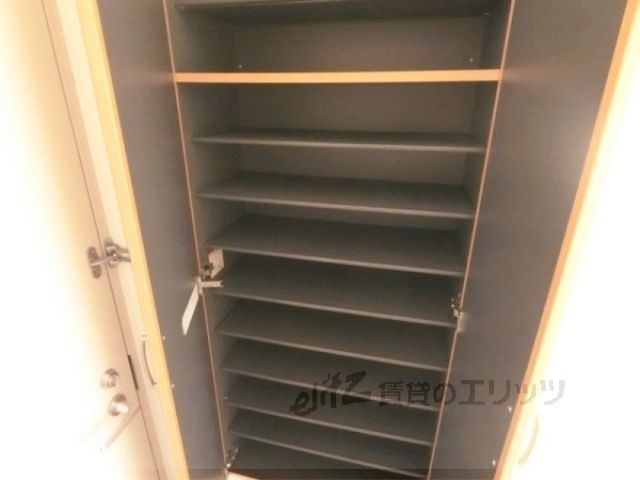 その他設備　下駄箱